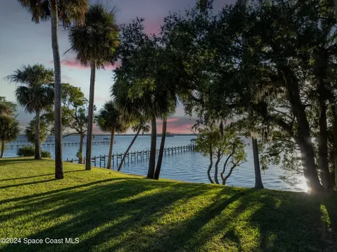 401 Swann Grove Lane Merritt Island FL 32952