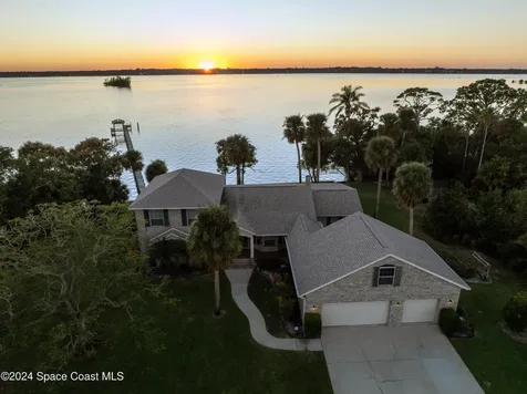 401 Swann Grove Lane Merritt Island FL 32952