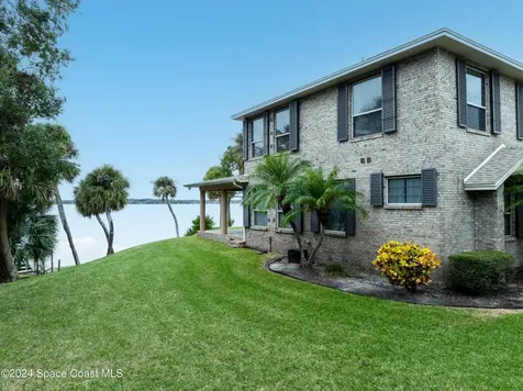 401 Swann Grove Lane Merritt Island FL 32952