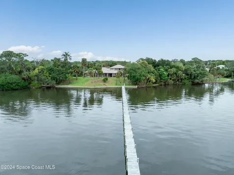 401 Swann Grove Lane Merritt Island FL 32952
