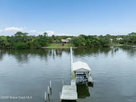 401 Swann Grove Lane Merritt Island FL 32952