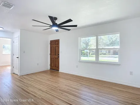 611 S Montgomery Avenue Deland FL 32720