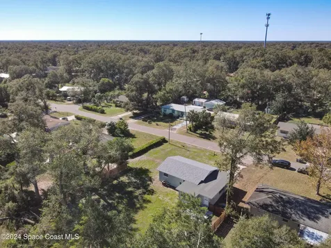 611 S Montgomery Avenue Deland FL 32720