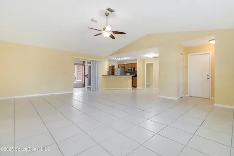 585 Boxthorn Avenue NW Palm Bay FL 32907