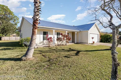1025 Crazyhorse Avenue NW Palm Bay FL 32907