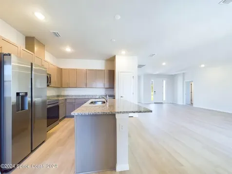 542 Lambright Street SW Palm Bay FL 32908