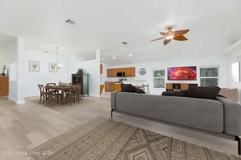893 Tavernier Circle NE Palm Bay FL 32905