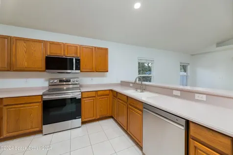 893 Tavernier Circle NE Palm Bay FL 32905