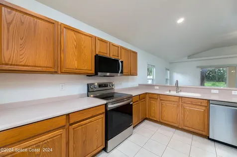893 Tavernier Circle NE Palm Bay FL 32905