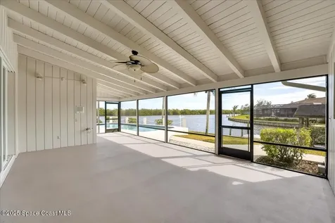267 Via De La Reina Merritt Island FL 32953