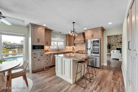 267 Via De La Reina Merritt Island FL 32953