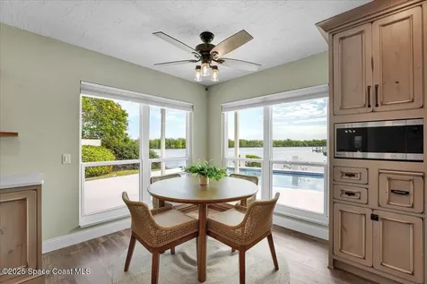 267 Via De La Reina Merritt Island FL 32953