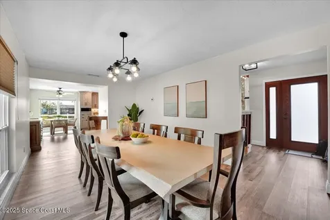 267 Via De La Reina Merritt Island FL 32953