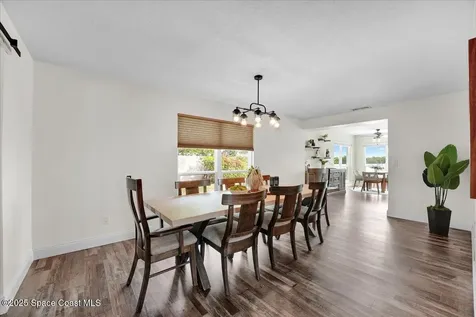 267 Via De La Reina Merritt Island FL 32953