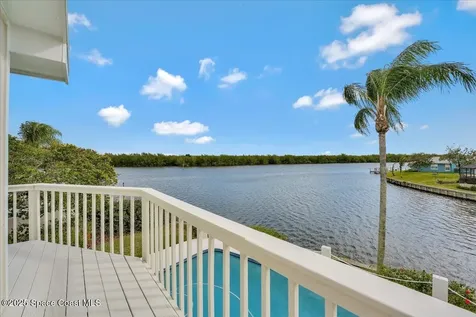 267 Via De La Reina Merritt Island FL 32953