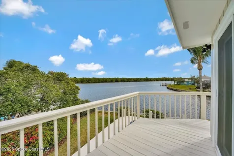 267 Via De La Reina Merritt Island FL 32953