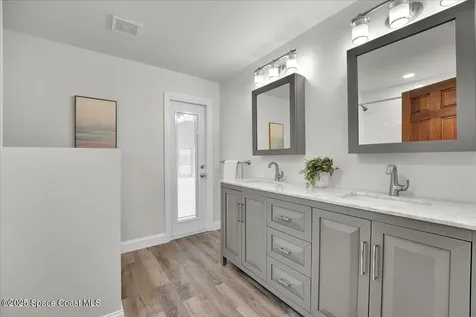 267 Via De La Reina Merritt Island FL 32953