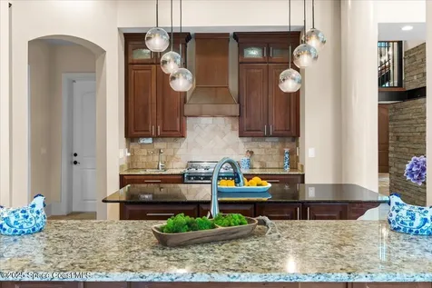 51 Bayshore Court Rockledge FL 32955