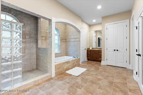 51 Bayshore Court Rockledge FL 32955