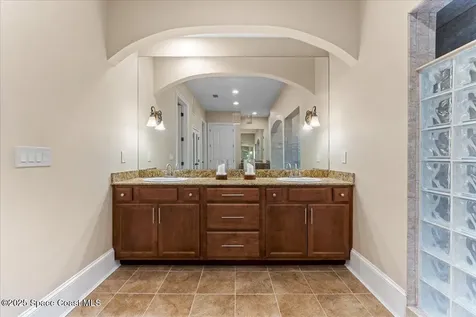 51 Bayshore Court Rockledge FL 32955