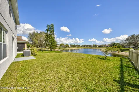 264 Wishing Well Circle SW Palm Bay FL 32908