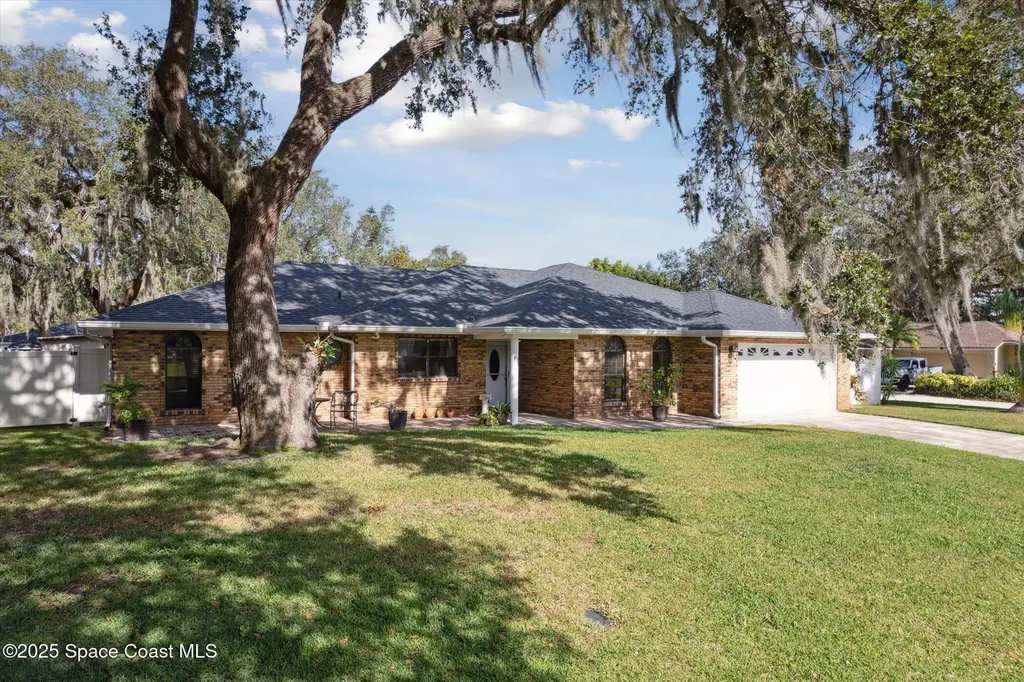 1593 Compass Court Kissimmee FL 34744