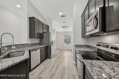 884 Lilac Street SE Palm Bay FL 32909