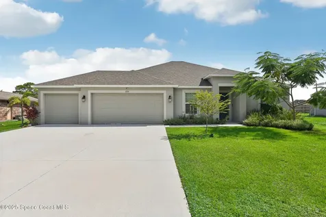 884 Lilac Street SE Palm Bay FL 32909