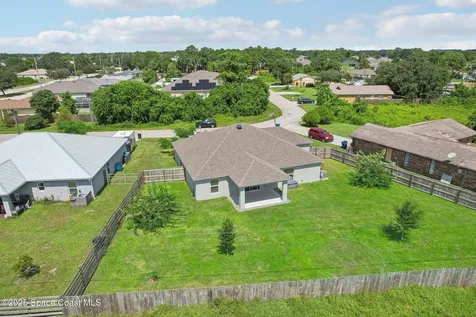 884 Lilac Street SE Palm Bay FL 32909