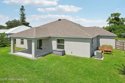 884 Lilac Street SE Palm Bay FL 32909