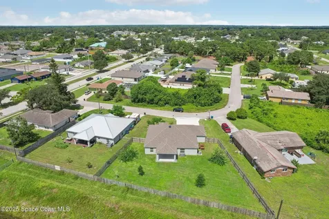 884 Lilac Street SE Palm Bay FL 32909