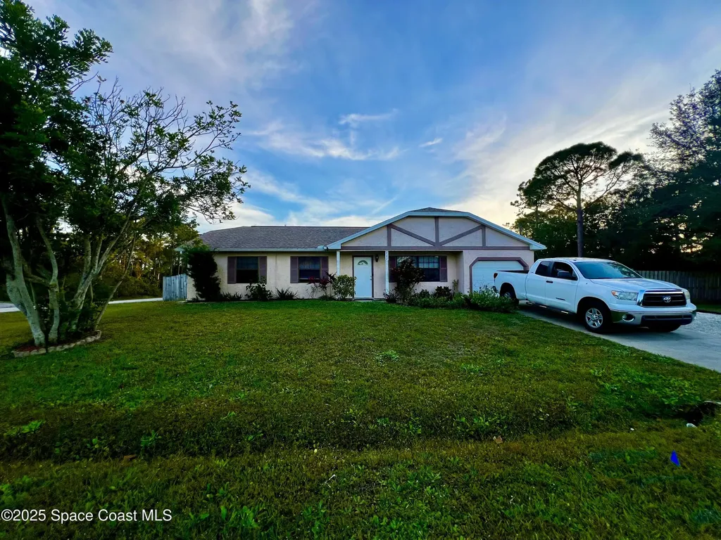202 Cocoa Street SE Palm Bay FL 32909
