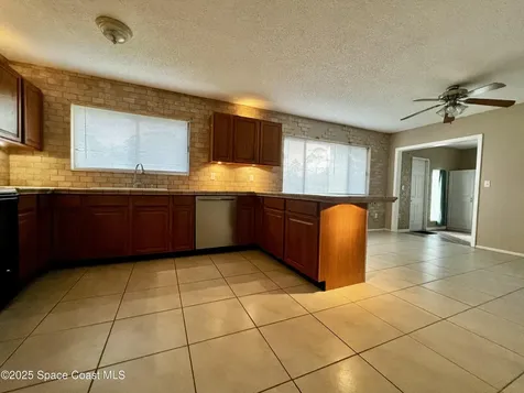 202 Cocoa Street SE Palm Bay FL 32909