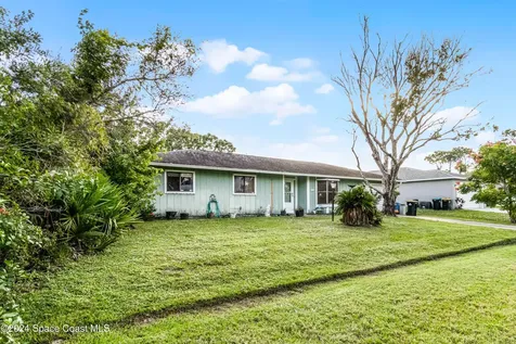 1636 Salazar Street SE Palm Bay FL 32909