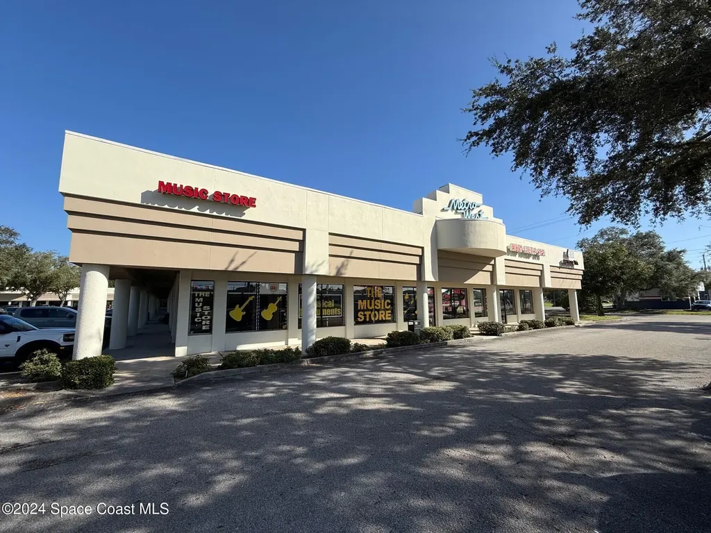 3018 W New Haven Avenue West Melbourne FL 32904