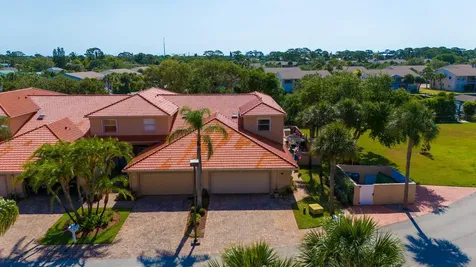 27 Marina Isles Boulevard Indian Harbour Beach FL 32937