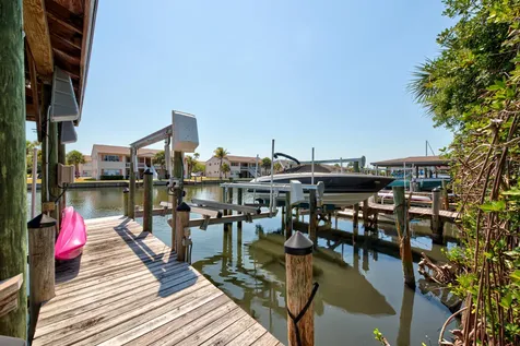 27 Marina Isles Boulevard Indian Harbour Beach FL 32937
