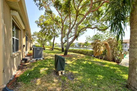 27 Marina Isles Boulevard Indian Harbour Beach FL 32937