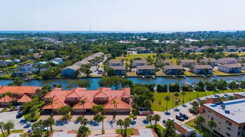 27 Marina Isles Boulevard Indian Harbour Beach FL 32937