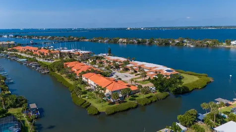 27 Marina Isles Boulevard Indian Harbour Beach FL 32937