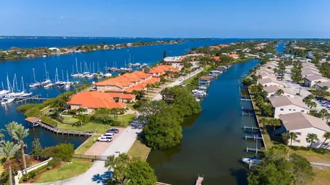 27 Marina Isles Boulevard Indian Harbour Beach FL 32937