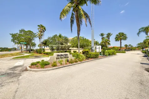 27 Marina Isles Boulevard Indian Harbour Beach FL 32937