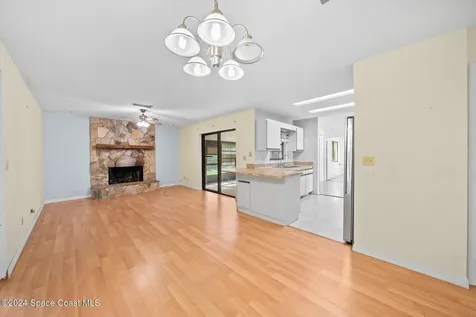 620 Harrington Street SW Palm Bay FL 32908