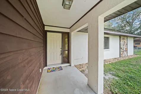 620 Harrington Street SW Palm Bay FL 32908
