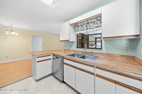 620 Harrington Street SW Palm Bay FL 32908
