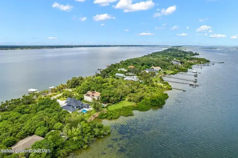 10210 S Tropical Trail Merritt Island FL 32952