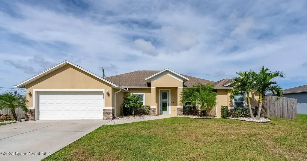 817 Serenade Street NW Palm Bay FL 32907