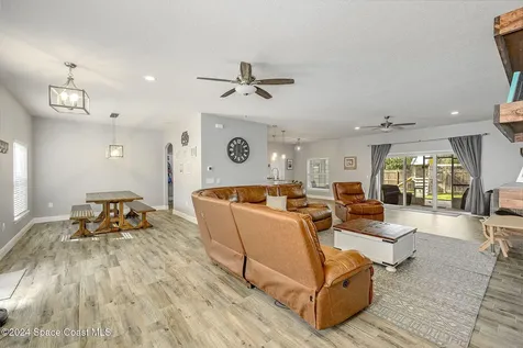 817 Serenade Street NW Palm Bay FL 32907