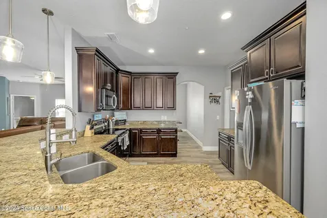 817 Serenade Street NW Palm Bay FL 32907