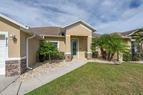 817 Serenade Street NW Palm Bay FL 32907